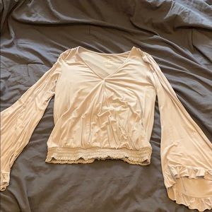 American Eagle Soft & Sexy blouse w/ bell sleeves
